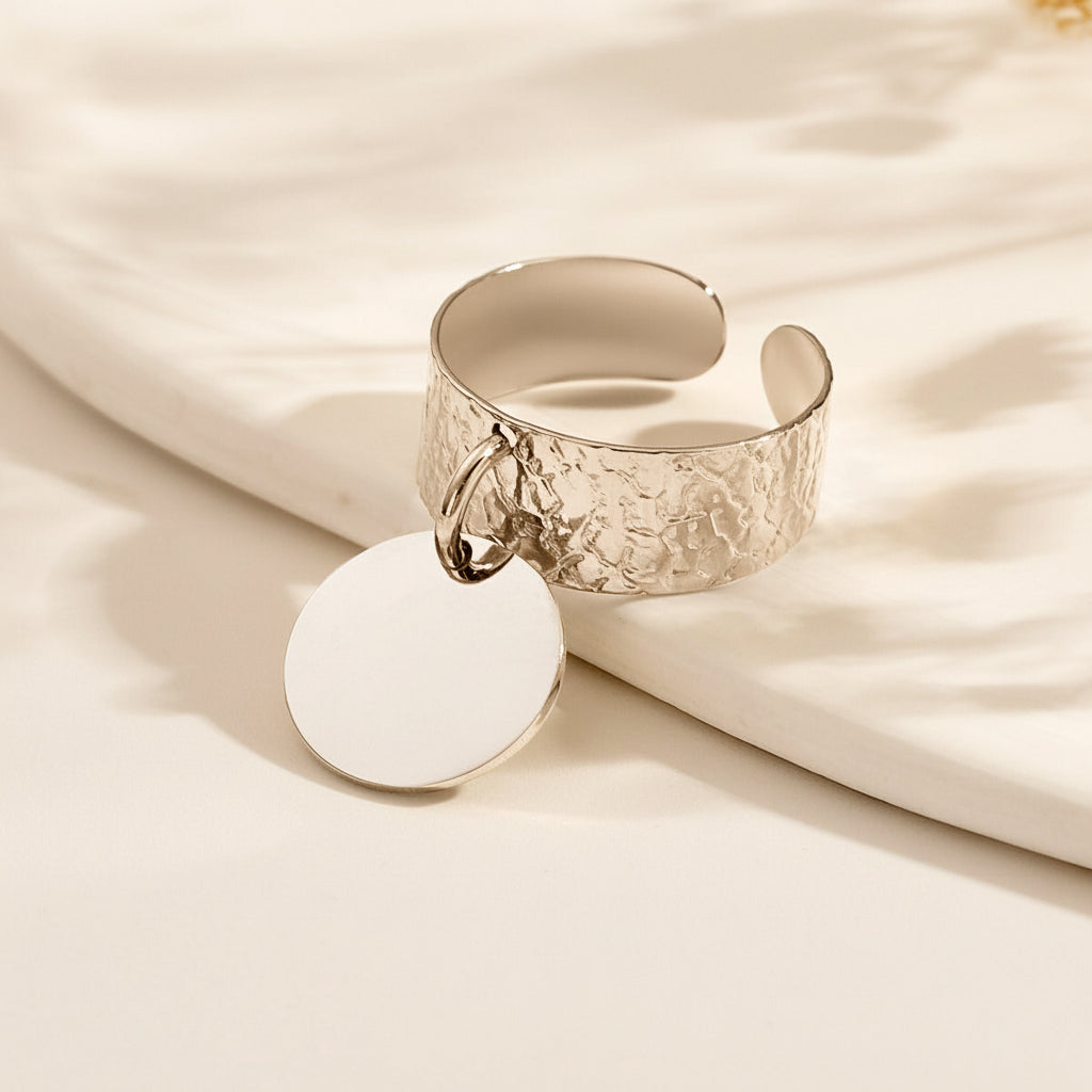 Sculpted Pendant Ring in Gold or Silver