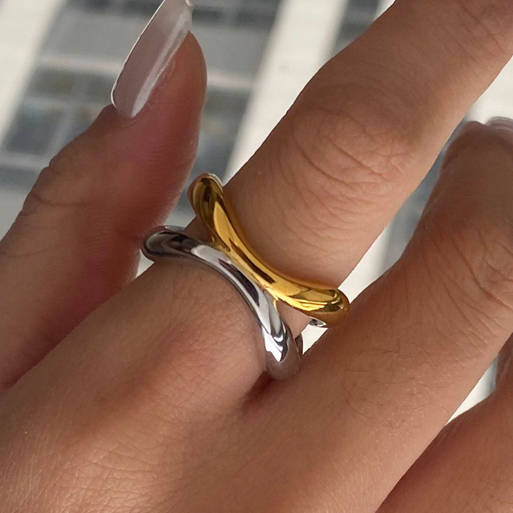 Intertwined Harmony Ring — Gold Edition
