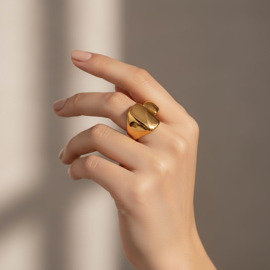 Fluid Form Ring — Gold Edition