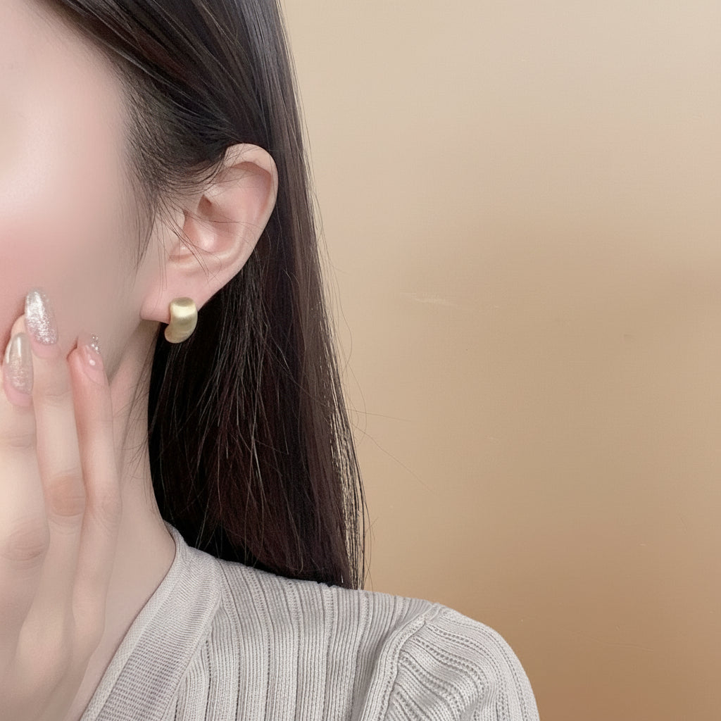 Sleek Matte Earrings | Gold brushed