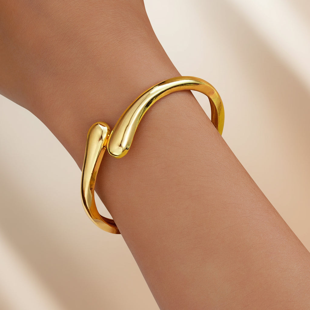 Streamline Bracelet — Gold Edition
