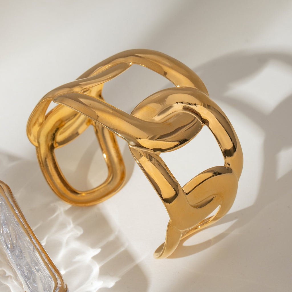 Chunky Statement Bracelet gold-tone in stainless steel edition