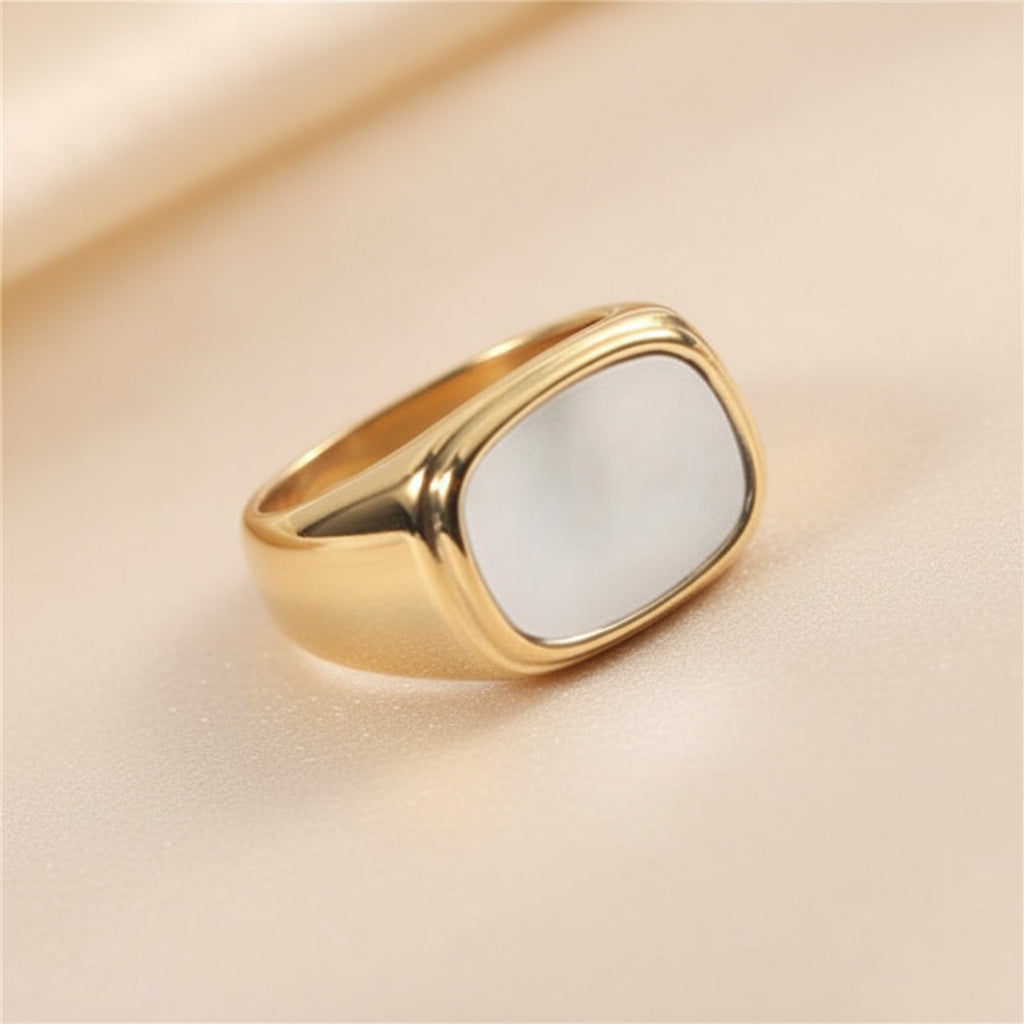 Sculpted Signet Ring