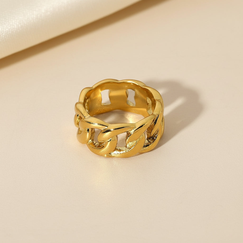 Sculpted Chain-Link Gold Ring