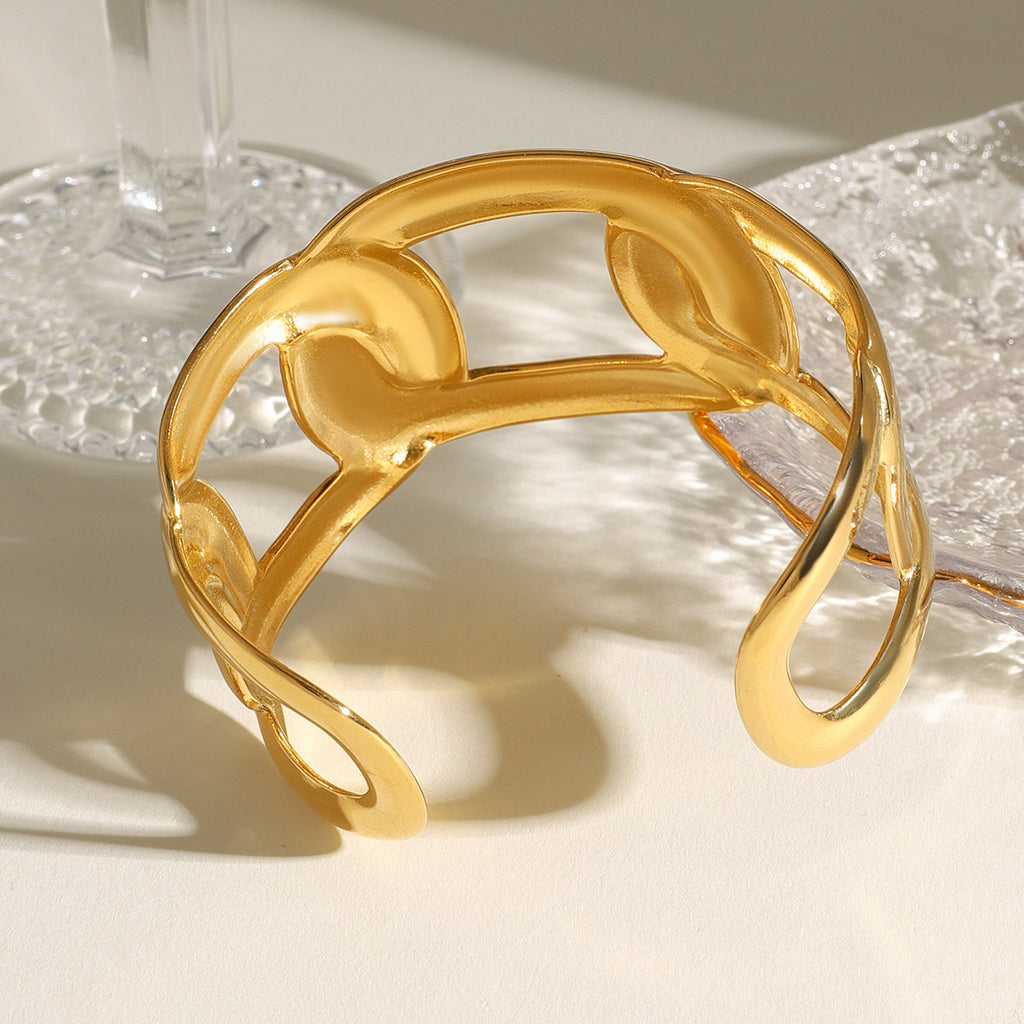 Chunky Statement Bracelet gold-tone in stainless steel edition